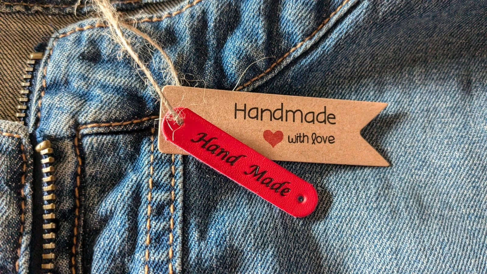 Veste jeans bordada "Cute but psycho" – photo 3